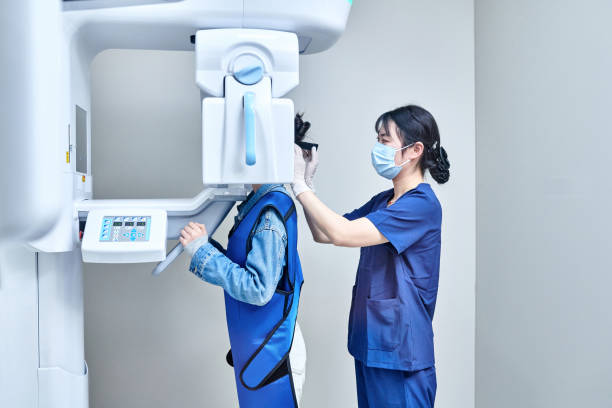 Best Emergency Tooth Extraction in Red Lick, TX